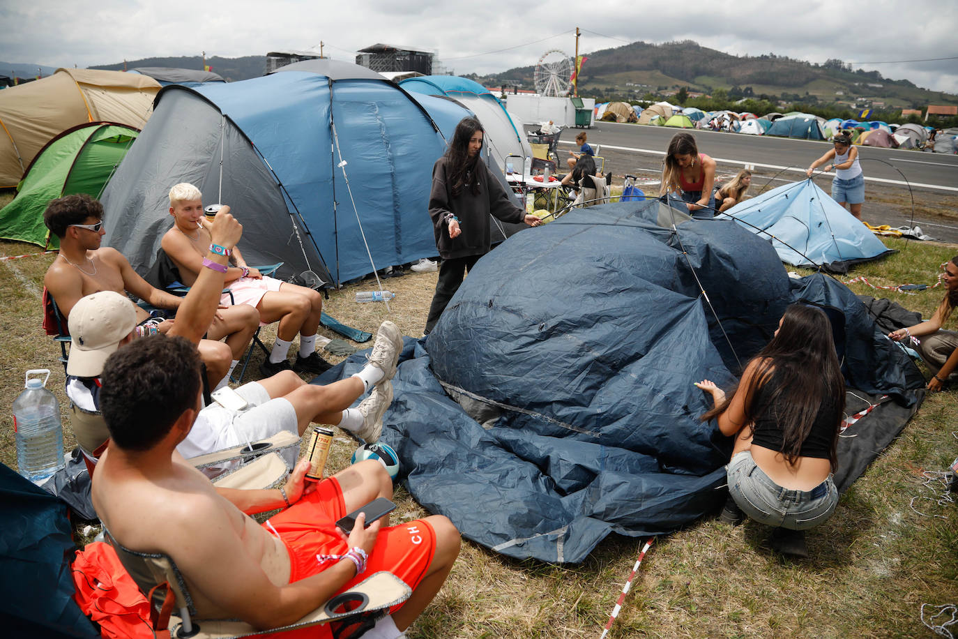 Así viven los &#039;campers&#039; el Boombastic, a la espera del inicio de los conciertos