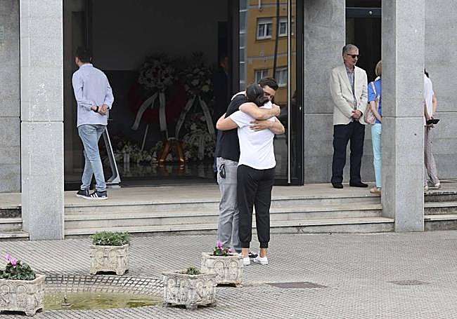 Dolor en la despedida a 'Jimi', «una de las mejores personas que ha habido nunca en Soto»