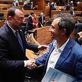 PSOE e IU sellan el nuevo gobierno del Principado, con una consejería para la coalición