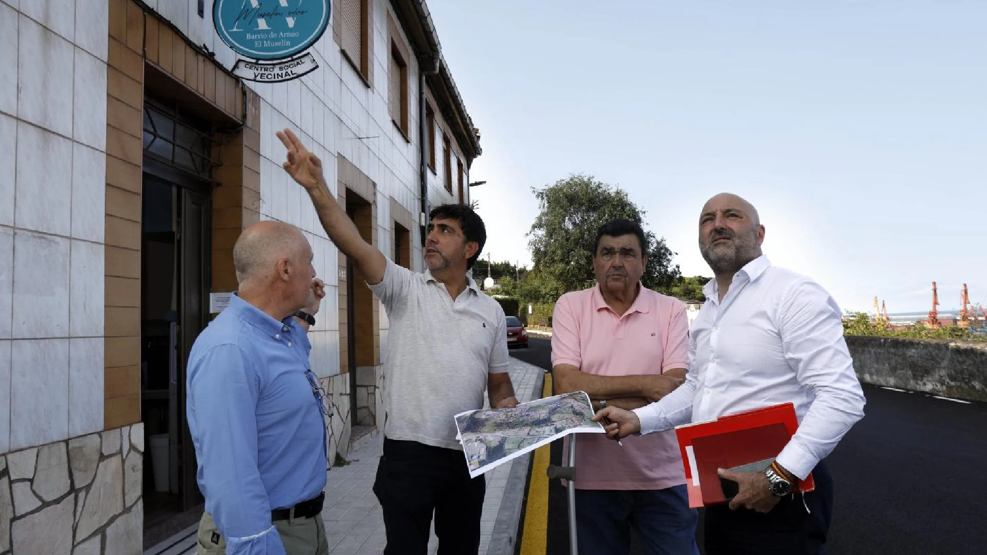 El Muselín plantea instalar ascensores para conectar el barrio con la Campa  Torres | El Comercio: Diario de Asturias