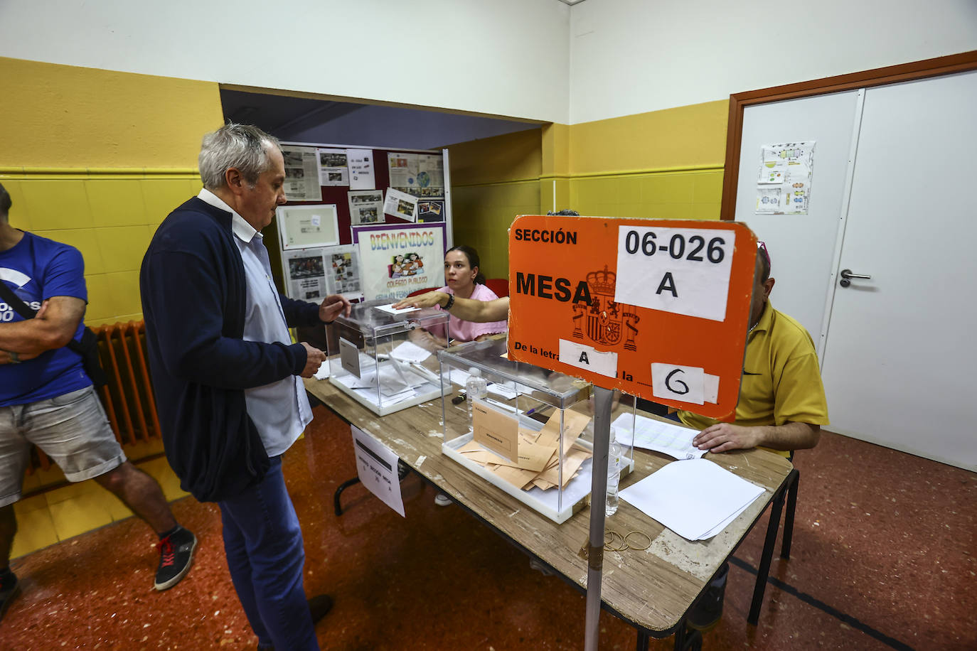 Las imágenes de la jornada electoral en Asturias