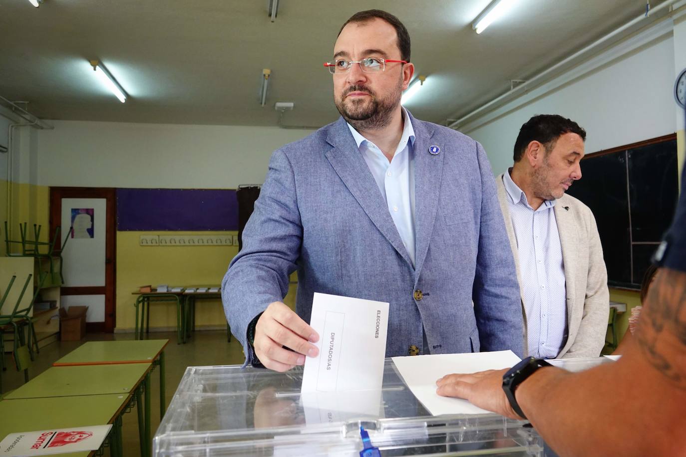 Las imágenes de la jornada electoral en Asturias