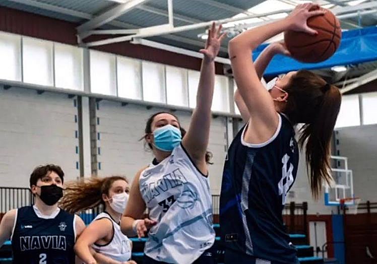 Imagen principal - «En un futuro, me gustaría combinar la docencia con los concursos de belleza»