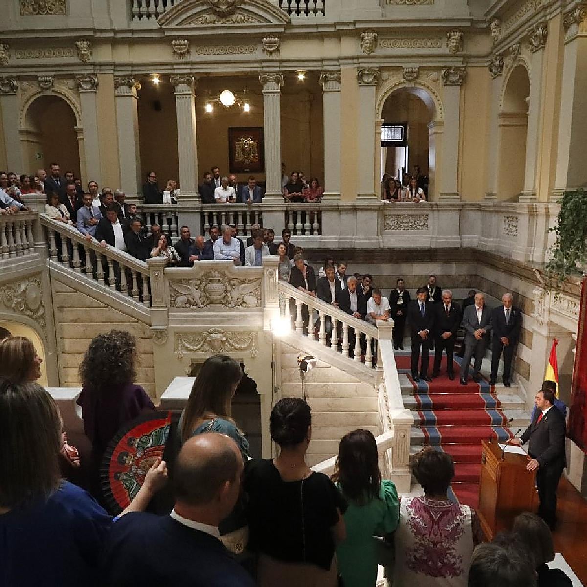 Barbón augura un futuro prometedor para la región y promete un «reformismo tenaz»