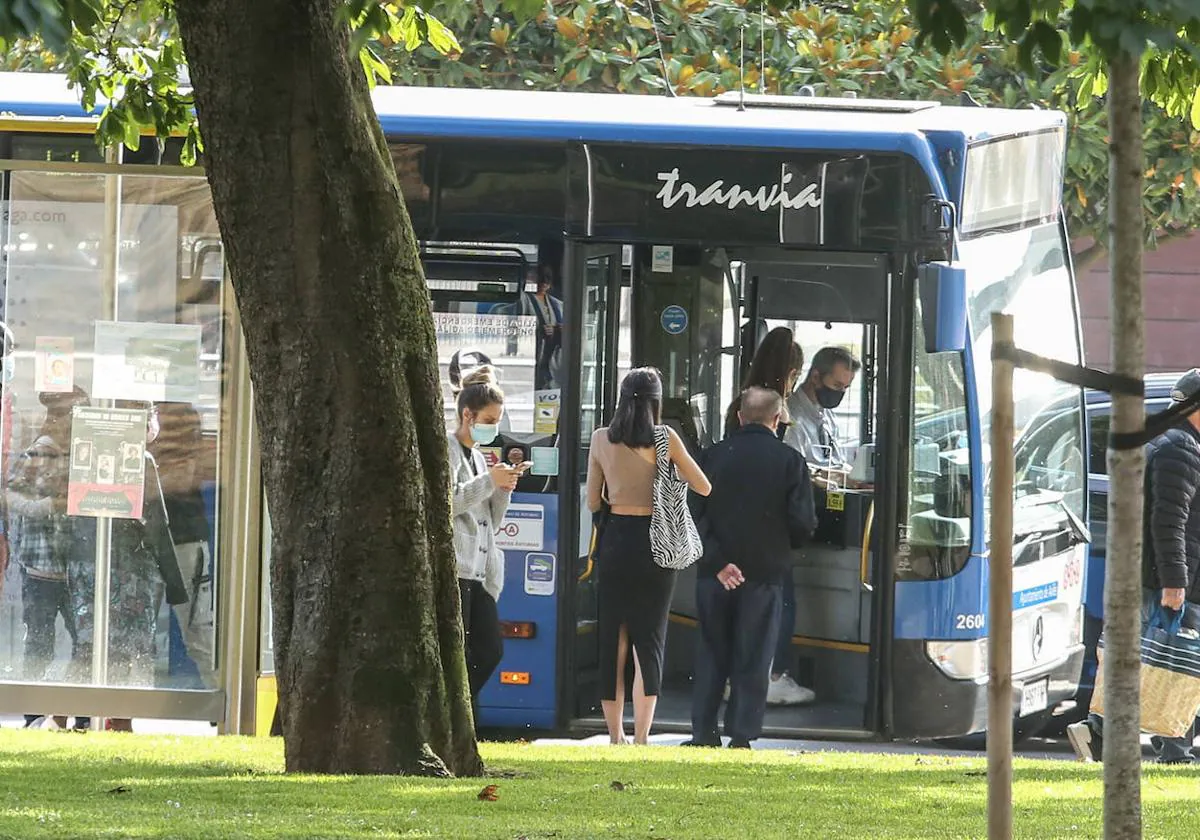 Roba en un supermercado de Avilés y trata de huir en un autobús de línea |  El Comercio: Diario de Asturias