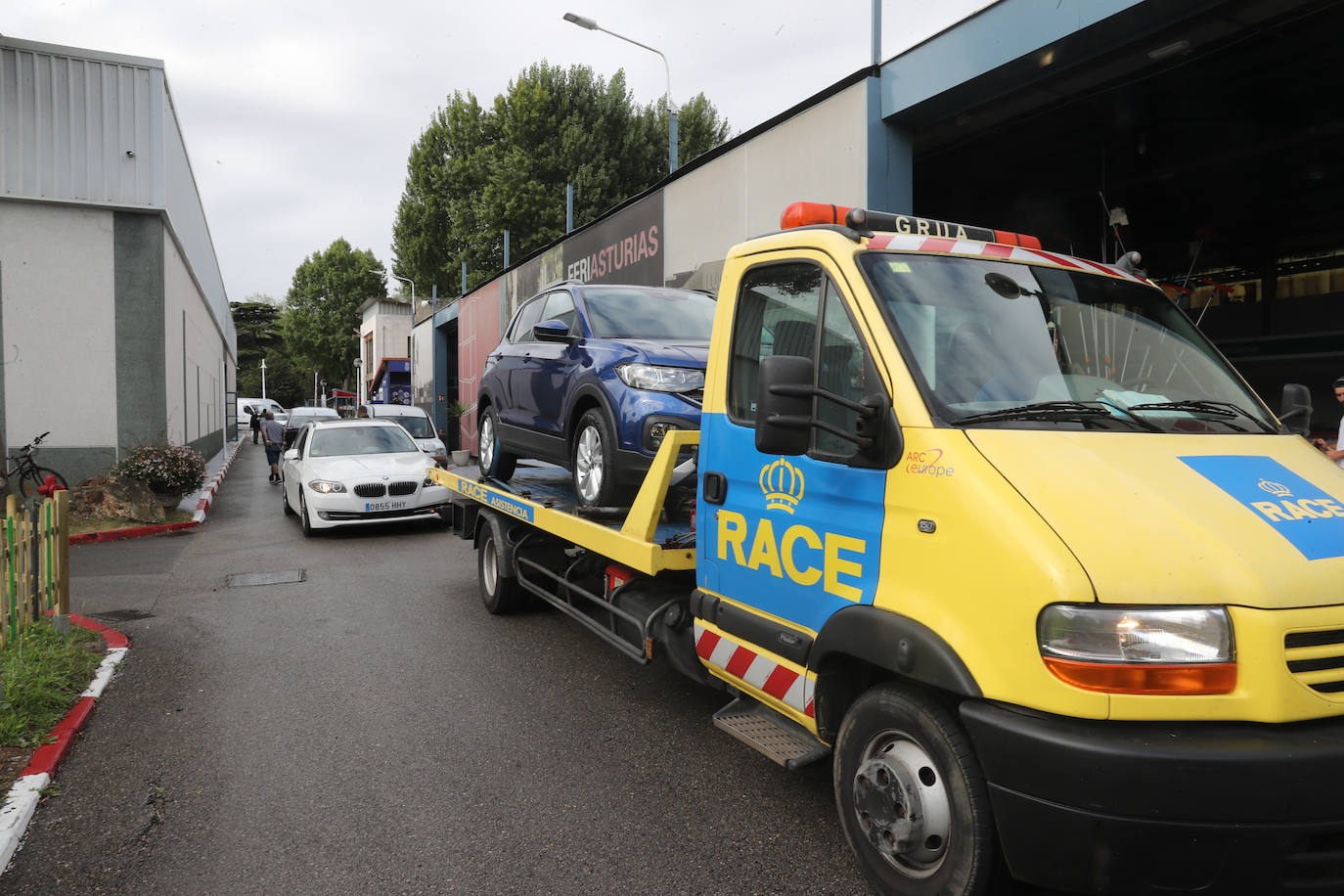 Últimos preparativos para iniciar la Feria de Muestras