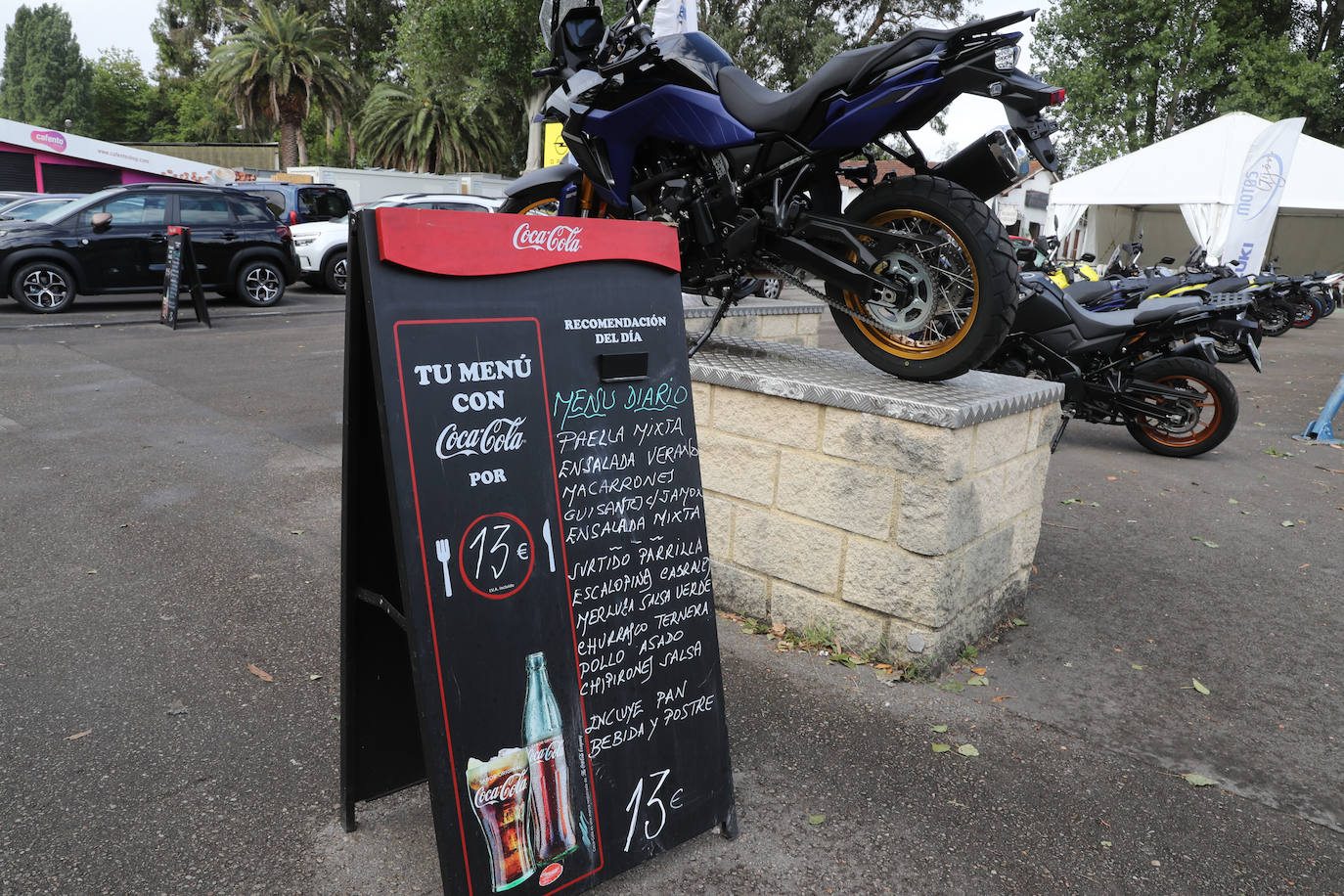 Últimos preparativos para iniciar la Feria de Muestras