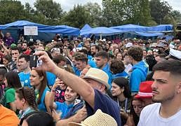 «Xiringüelu y nada más»: así vive Pravia su folixa más multitudinaria