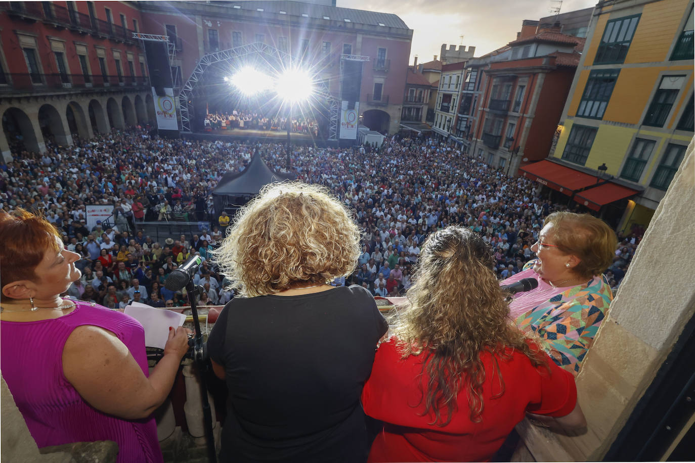 Gijón inicia su gran folixa