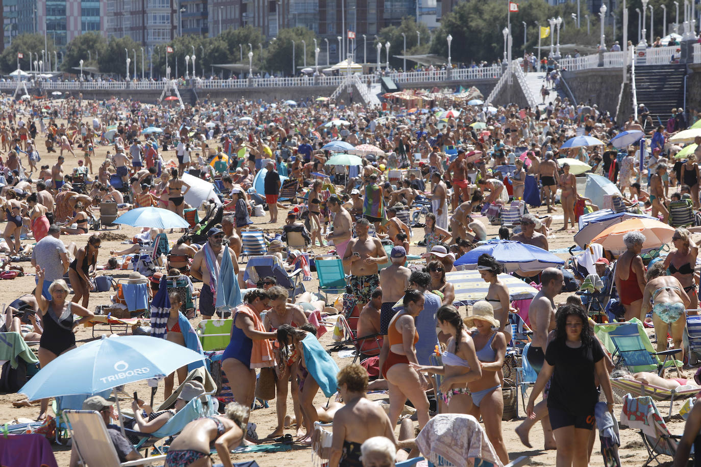 A remojo para combatir la ola de calor