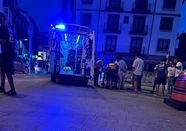 Atención sanitaria al herido.