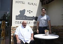 Fernando Marqués y Rogelio Rodríguez Messina, en su local.