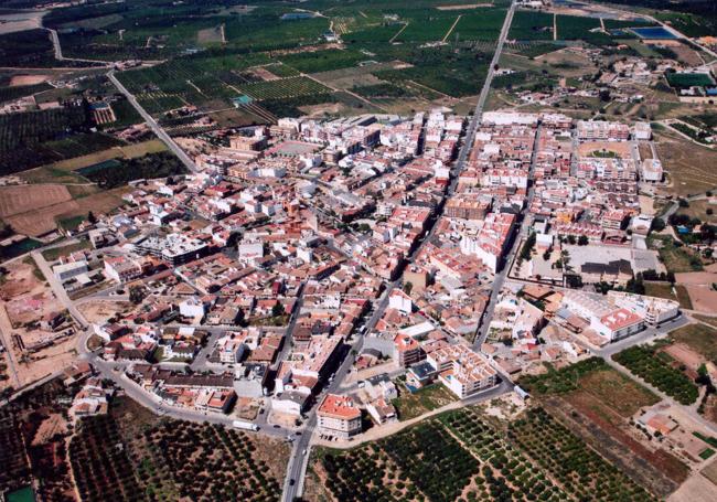 Vista aérea de Los Montesinos, pueblo contra el que se enfrenta Tineo en el 'Grand Prix'.