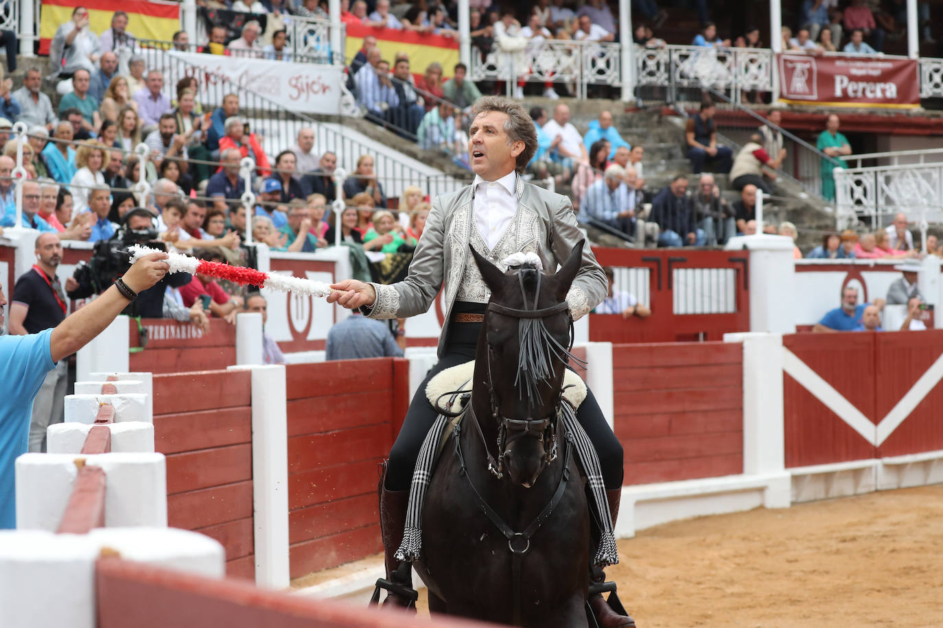 Así fue la primera corrida de la Feria Taurina de Gijón