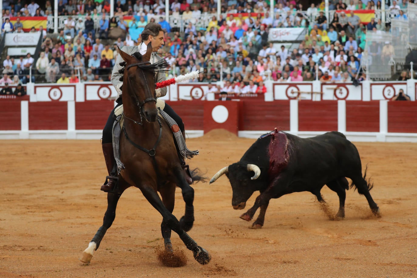 Así fue la primera corrida de la Feria Taurina de Gijón