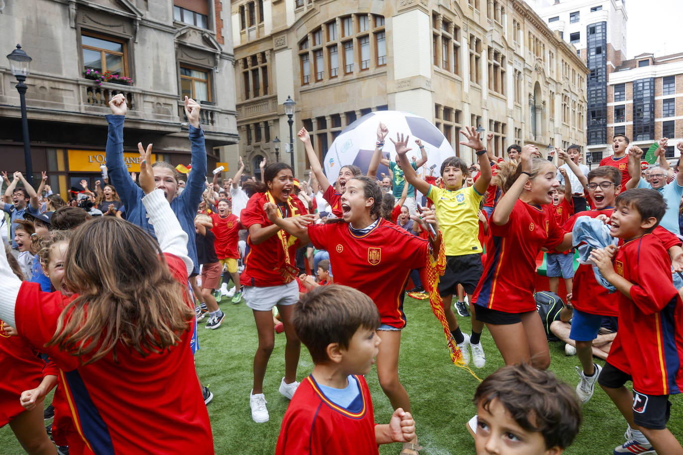 Gijón vibra con la Selección