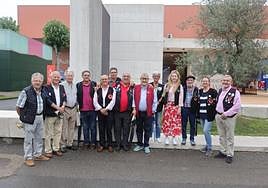 La Asociación de Amigos Dionisio de la Huerta, ayer, en la Feria.