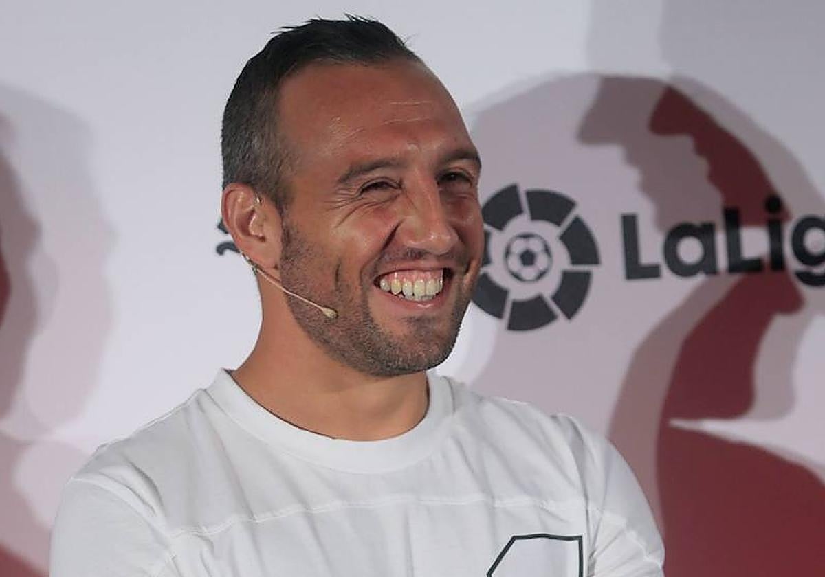 El centrocampista Santi Cazorla en uno de sus últimos encuentros con el Al Sadd.