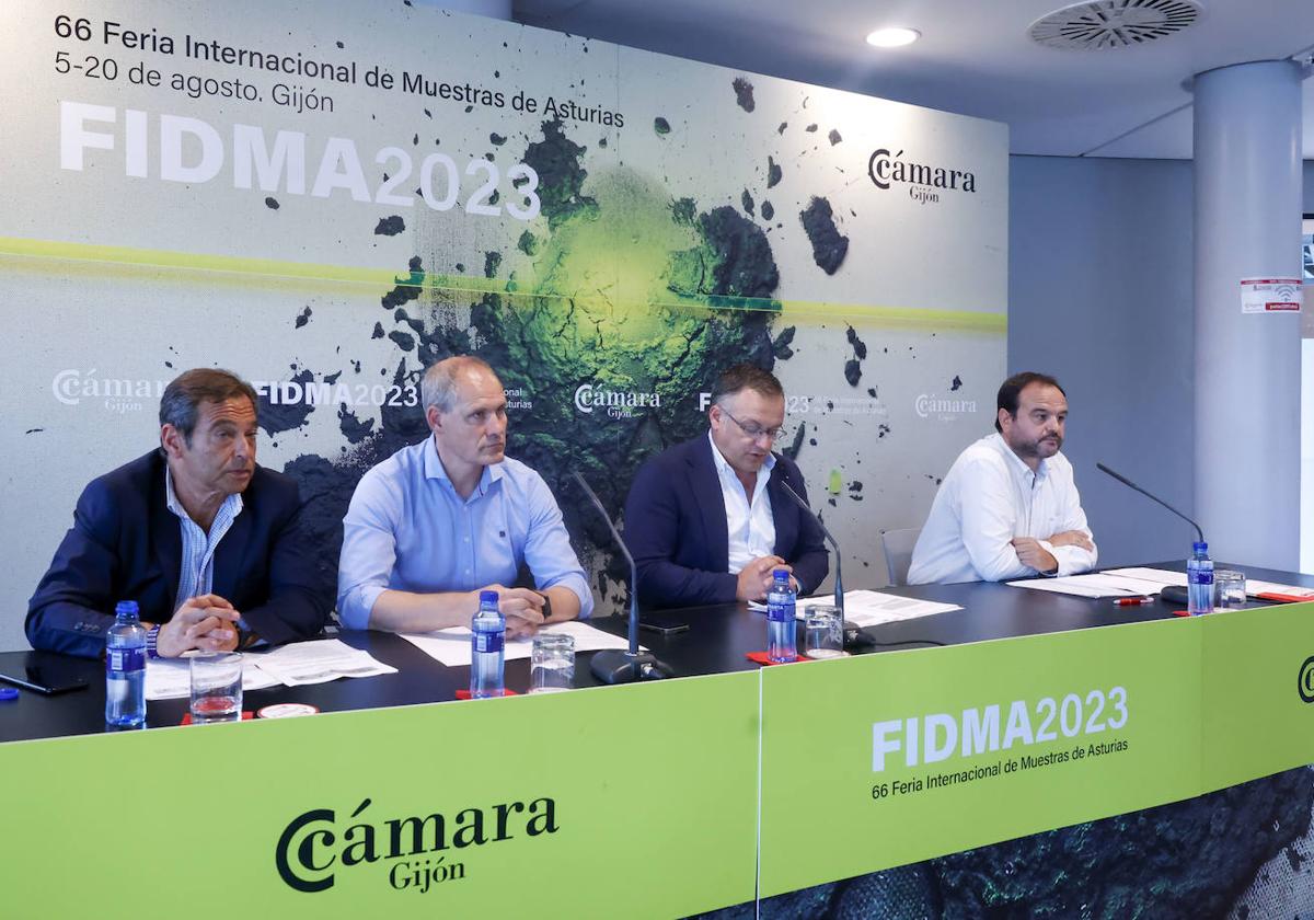 Juan Enrique Ordieres, Rafael Bravo, Joel García y Jenaro Martínez, en la presentación del foro, en la Feria de Muestras.