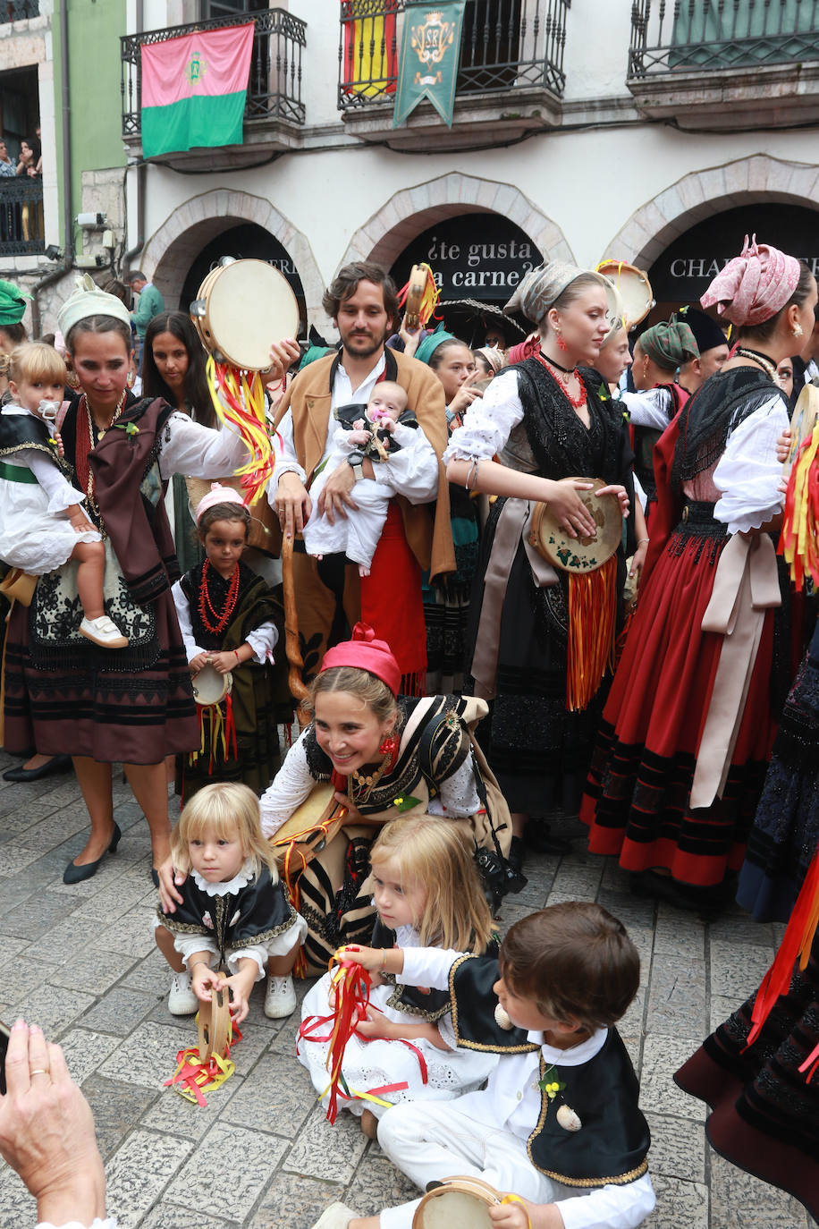 Emoción en Llanes por San Roque