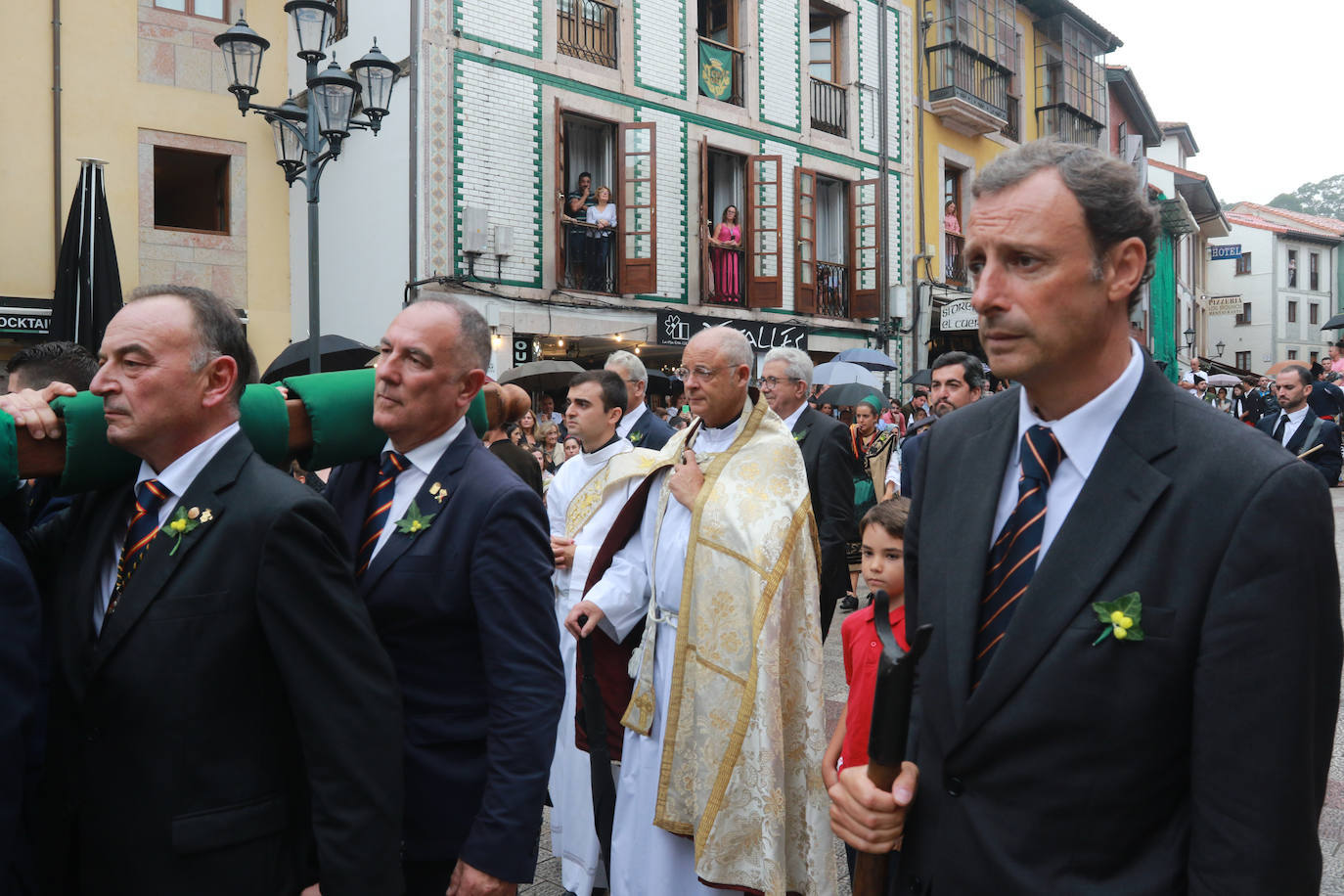 Emoción en Llanes por San Roque