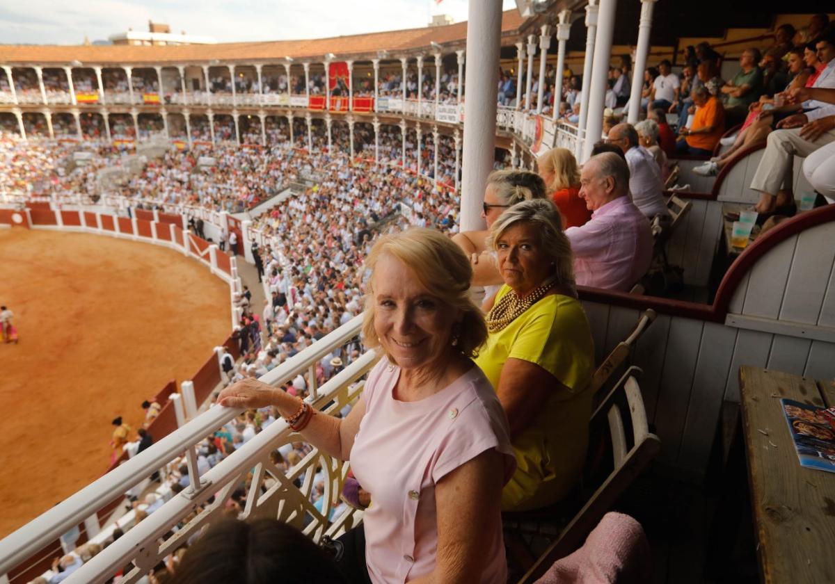 Esperanza Aguirre no faltó a su cita con la Feria de Begoña.