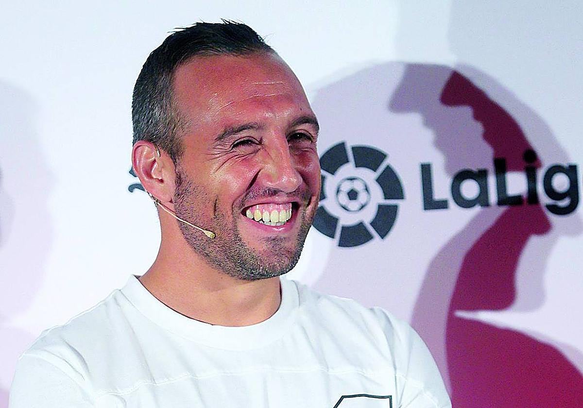 Los predecesores de Cazorla bendicen su vuelta