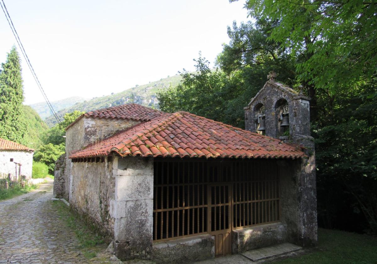 La capilla de San Millán, en Besnes. Iglesia románica de San Juan de Ciliergo, del siglo XIII.