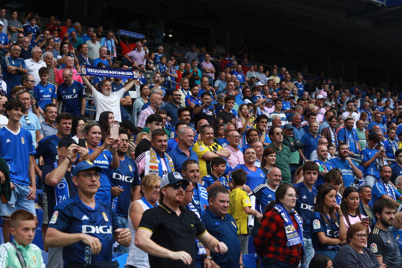 ¿Estuviste en el Real Oviedo - Racing de Ferrol? ¡Búscate en las fotos!