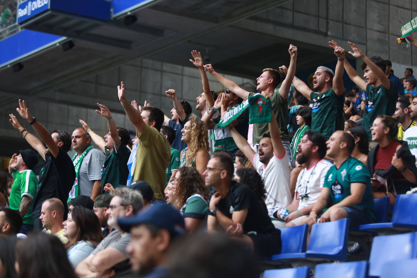 ¿Estuviste en el Real Oviedo - Racing de Ferrol? ¡Búscate en las fotos!