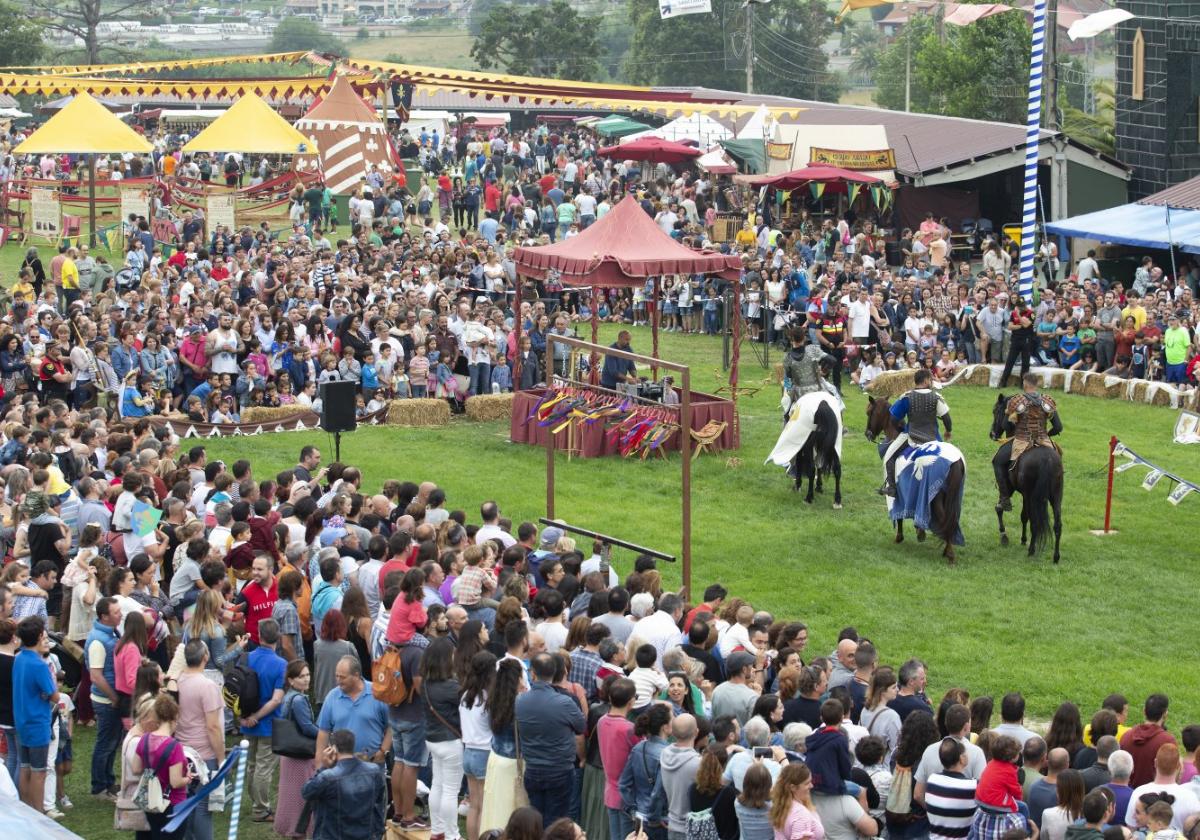 Los fiesta de los Exconxuraos de Llanera, hasta la bandera, en su última edición.