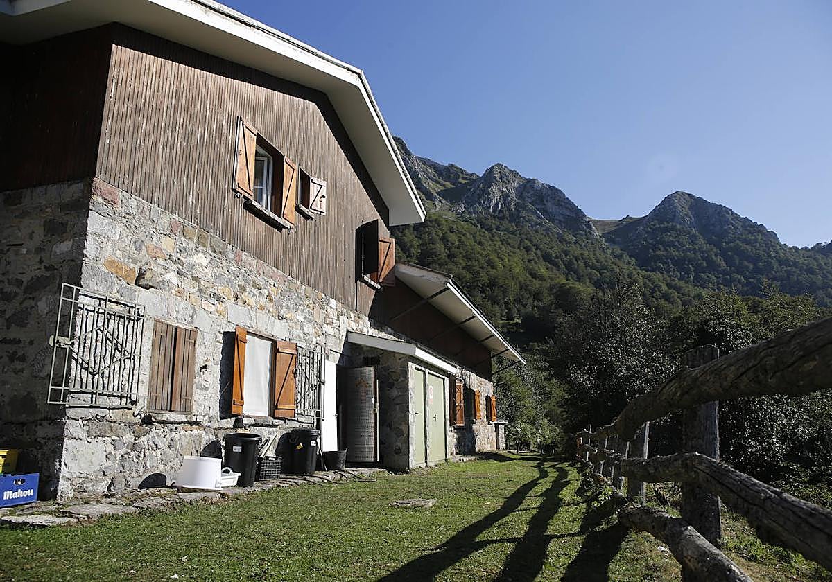 Refugio de Brañagallones, donde fueron trasladados los senderistas.