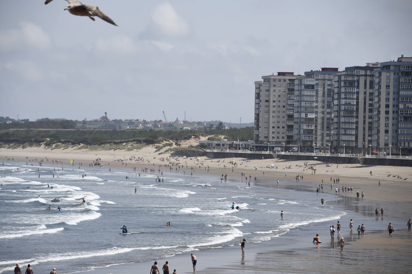 Asturias sofoca el calor antes de que bajen las temperaturas