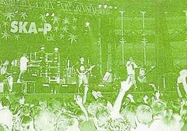 El grupo Ska-P hizo vibrar a la plaza de toros de El Bibio.