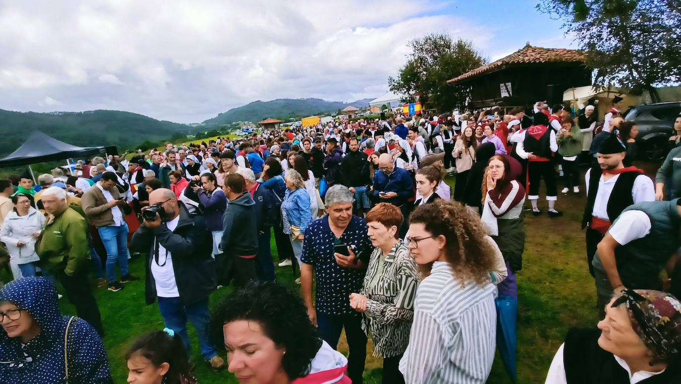 Romería por todo lo alto en Cadavedo con La Regalina