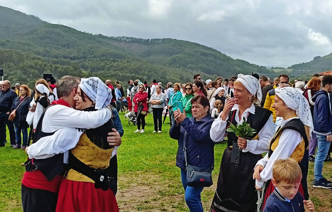 Romería por todo lo alto en Cadavedo con La Regalina