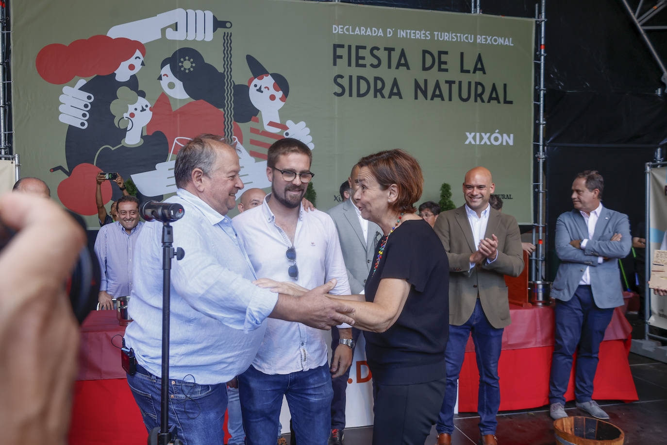 Fiesta sidrera en Gijón con sabor a Sidra Camín