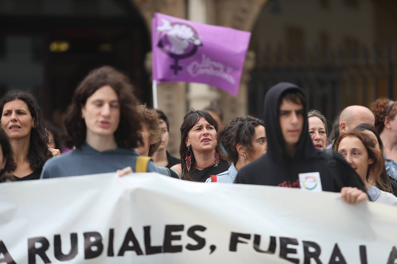 Concentración en Gijón contra la actitud de Rubiales