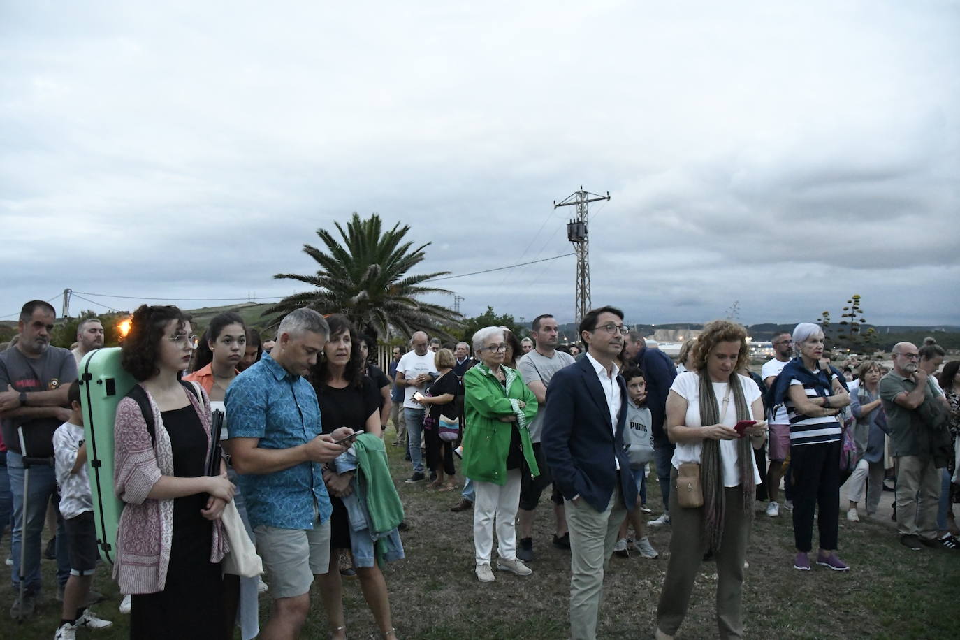 La luz del faro de San Juan se hace fiesta