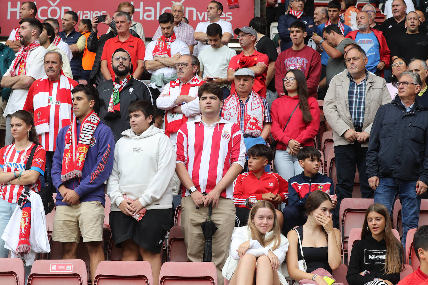 ¿Estuviste en el Sporting - Burgos? ¡Búscate en las gradas de El Molinón!