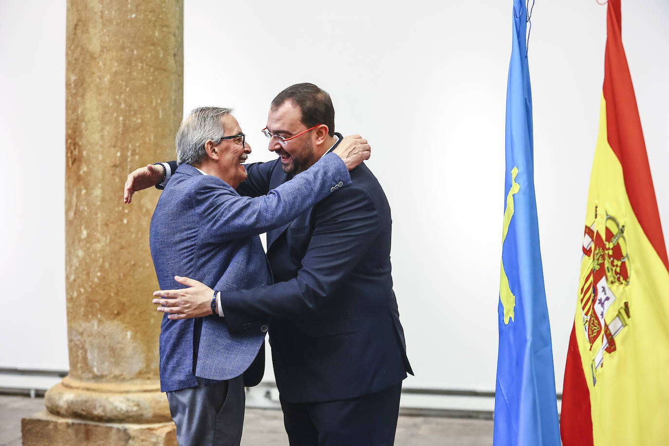 Encuentro de Barbón con los alcaldes y alcaldesas de Asturias