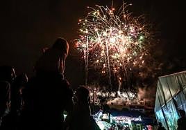 Fuegos artificiales en Corvera.