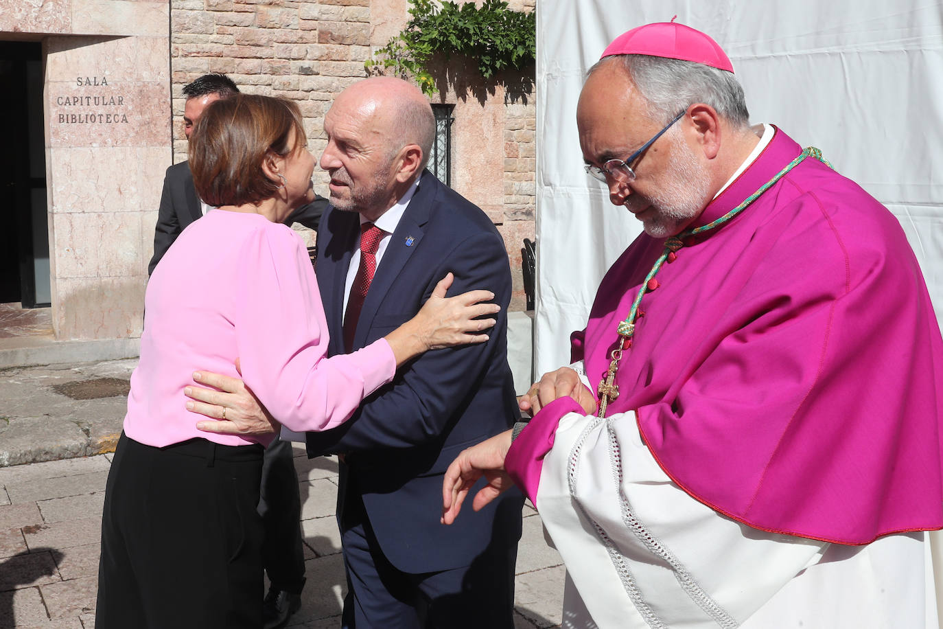 Reivindicación y tradición en la misa por la Santina