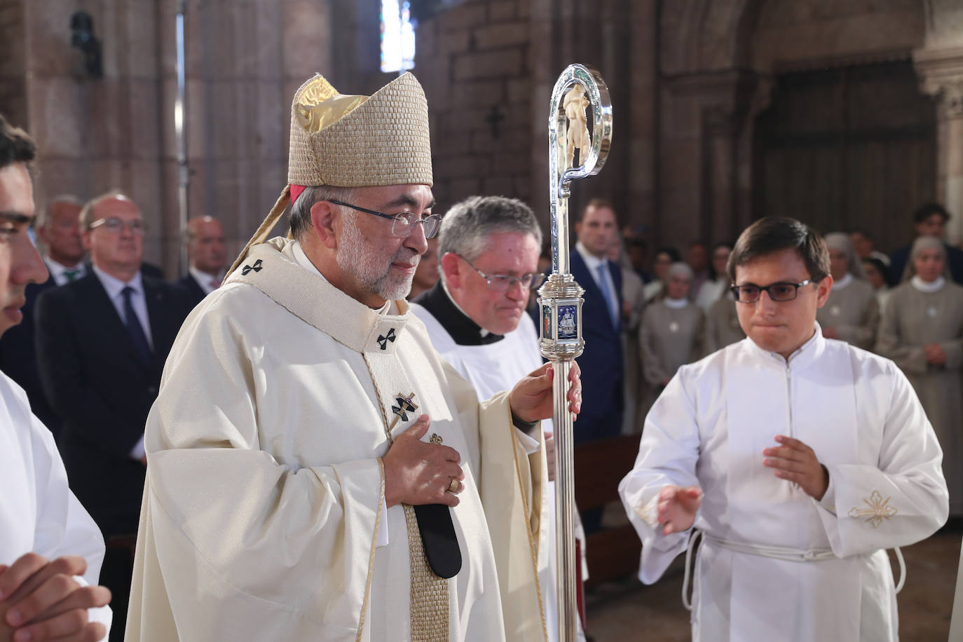 Reivindicación y tradición en la misa por la Santina