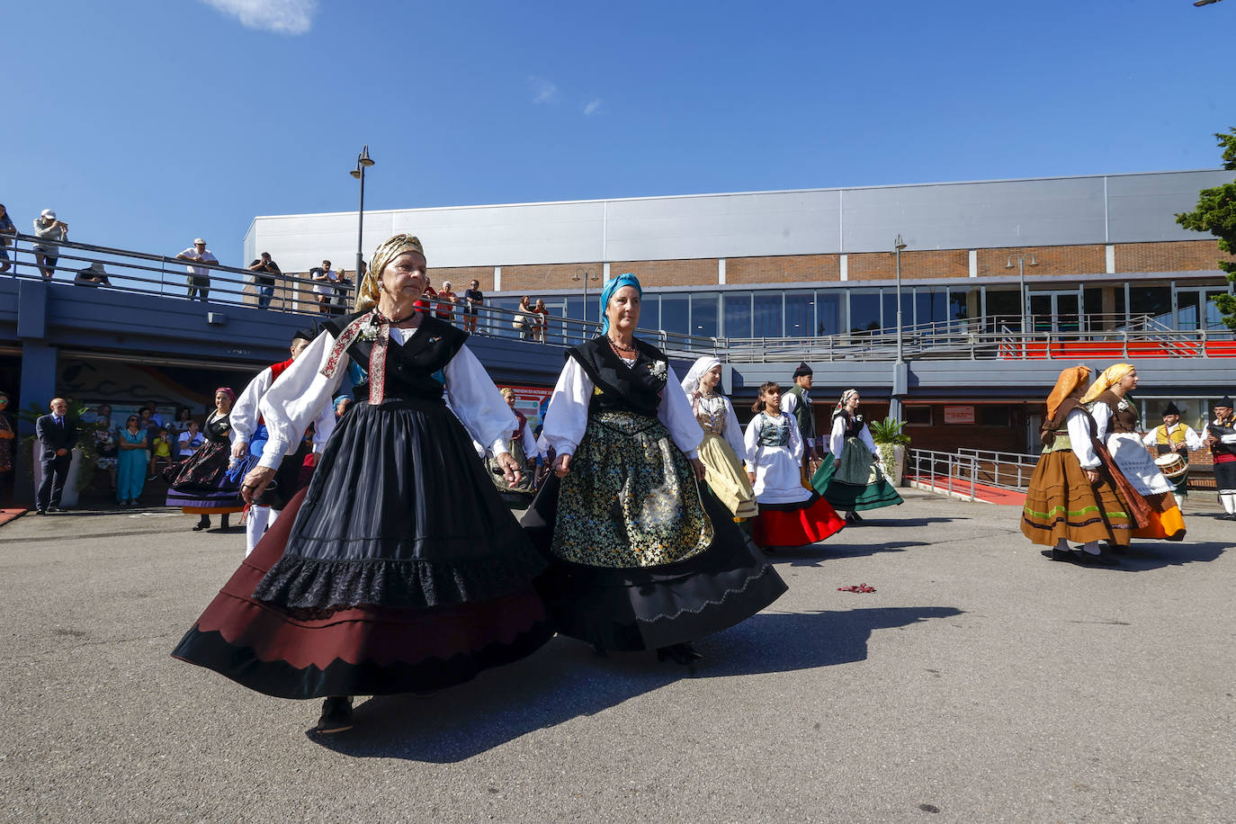 Fiesta y homenajes en el Grupo Covadonga