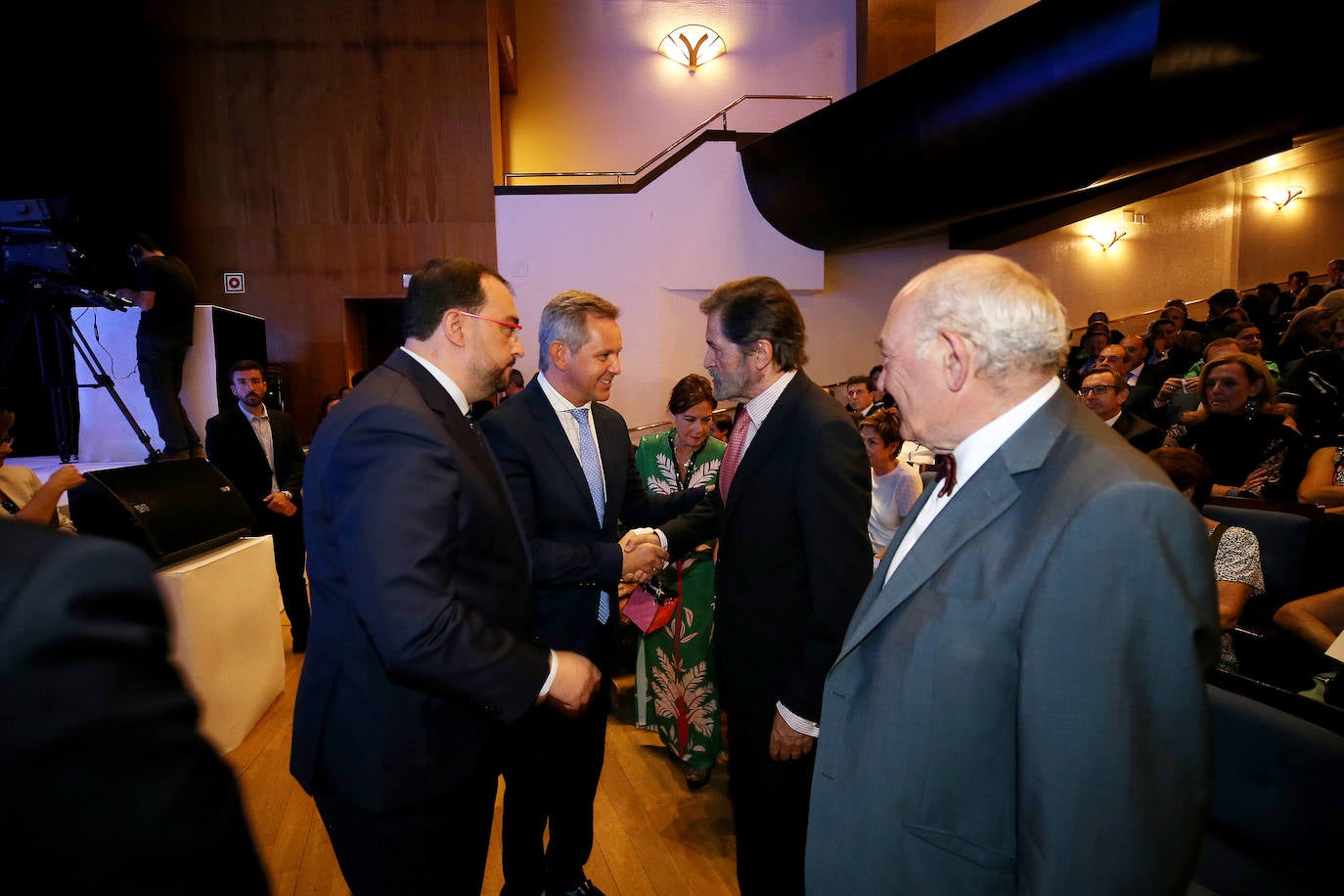 Los asistentes a la entrega de las Medallas de Asturias