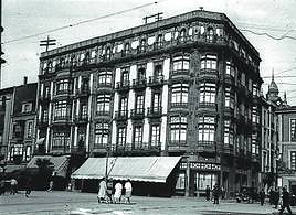 El Hotel Malet, fotografiado por Constantino Suárez en 1926.
