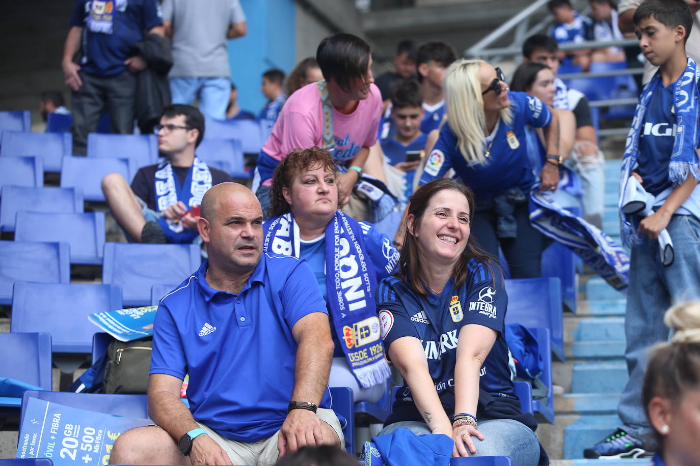 ¿Estuviste viendo el Oviedo - Sporting en el Tartiere? ¡Búscate en las fotos!