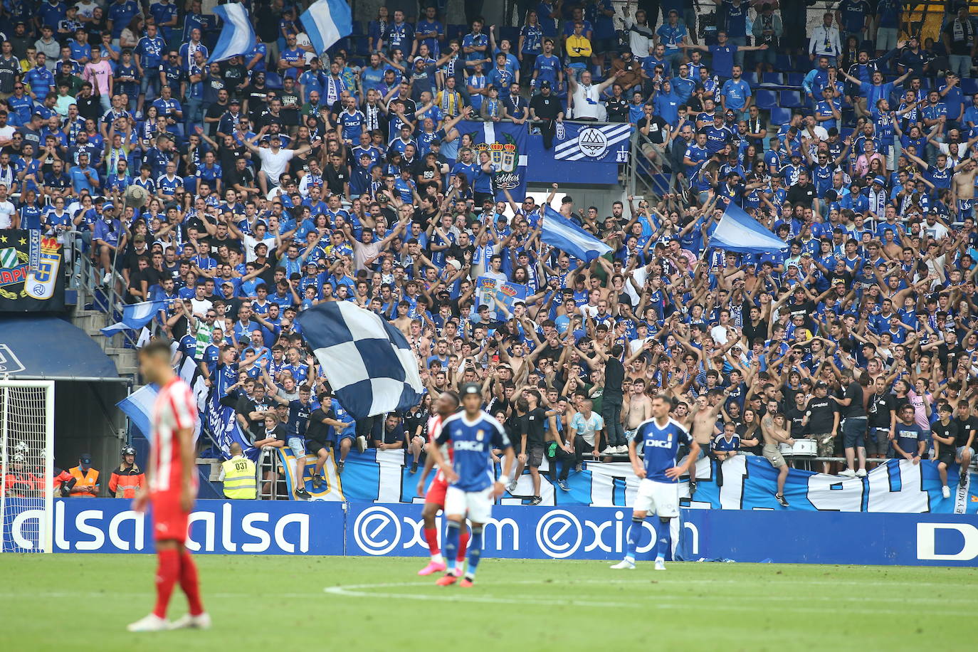 ¿Estuviste viendo el Oviedo - Sporting en el Tartiere? ¡Búscate en las fotos!