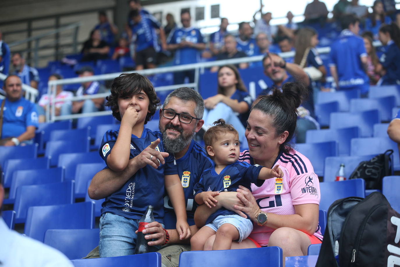 ¿Estuviste viendo el Oviedo - Sporting en el Tartiere? ¡Búscate en las fotos!